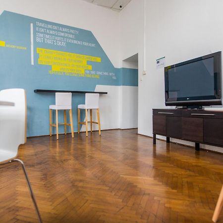 2B Hostel & Rooms Budapest Exterior photo